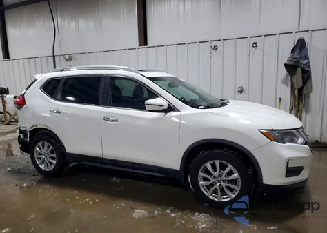 2017 Nissan Rogue Sv z USA, uszkodzony, nr VIN 5N1AT2MVXHC826860